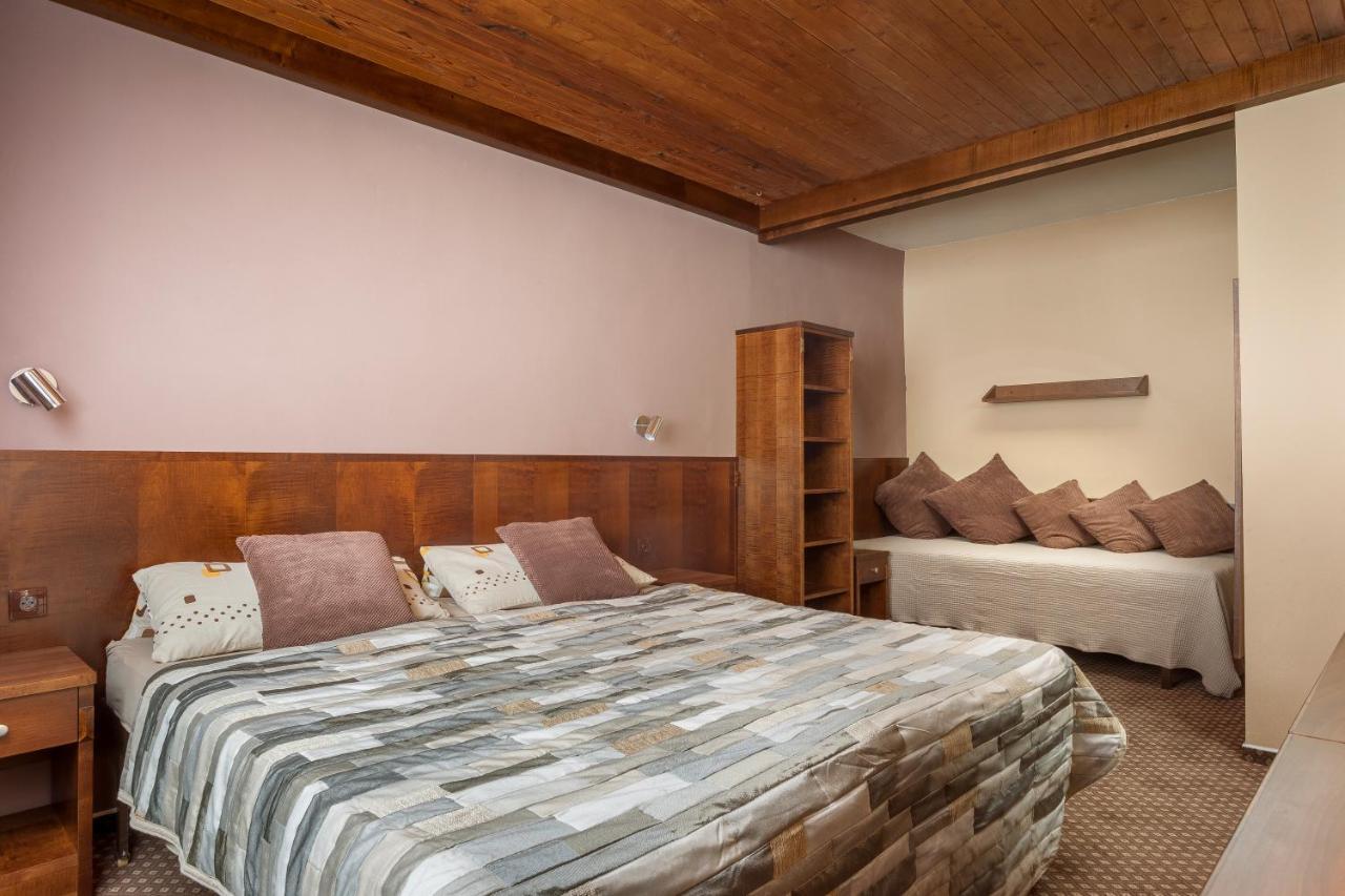 Tetrevi Boudy Hotel