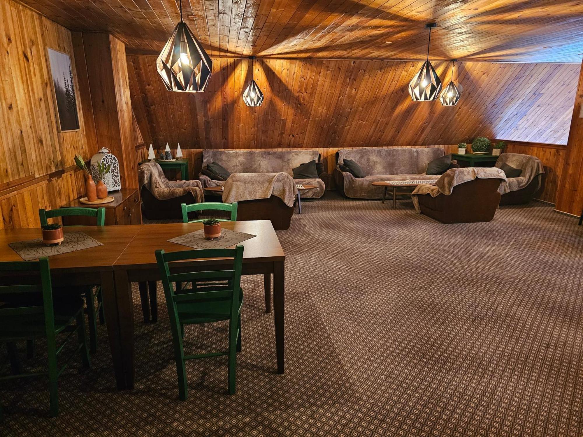 Tetrevi Boudy Hotel Pec pod Sněžkou