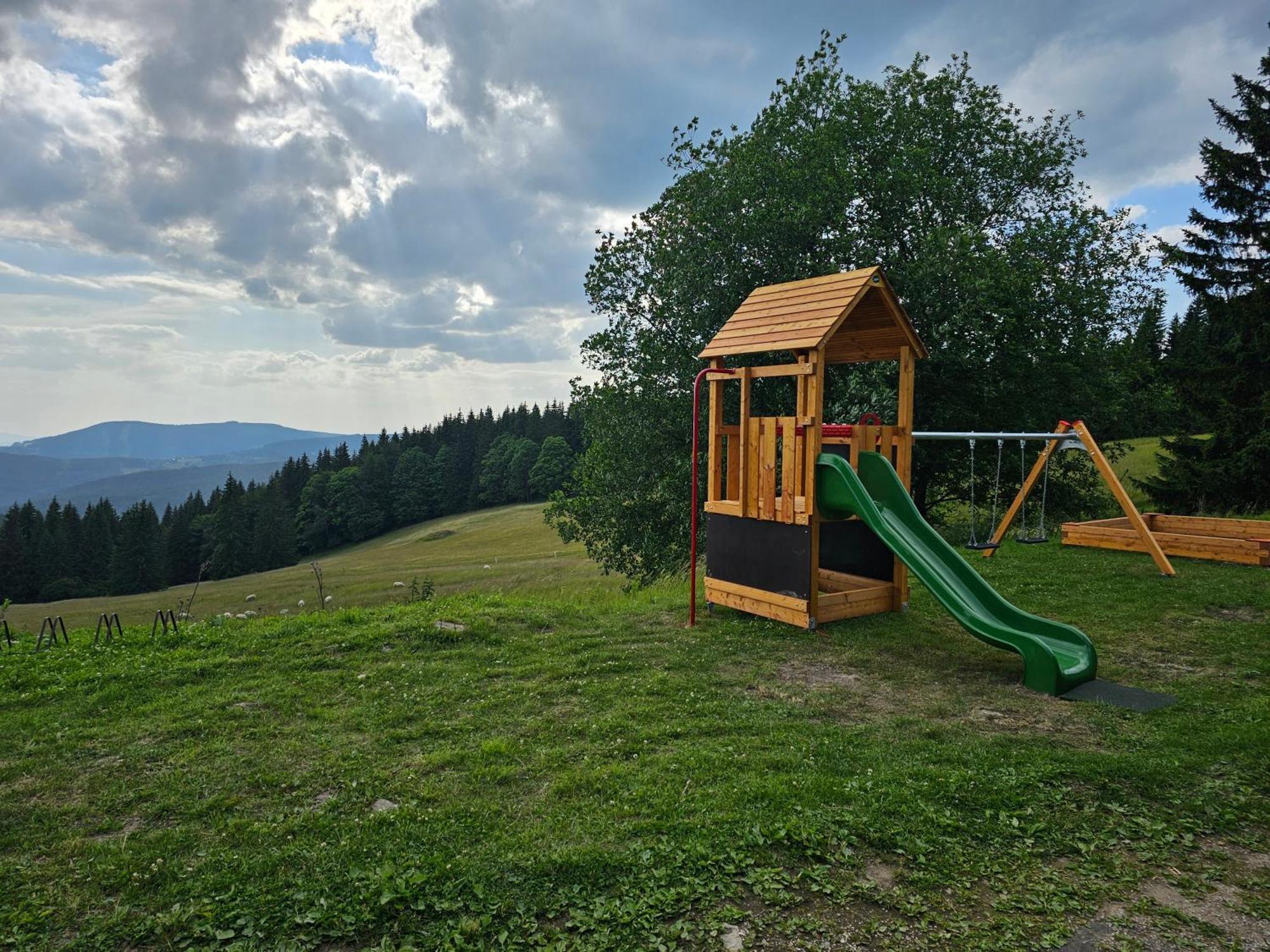 Tetrevi Boudy Hotel Pec pod Sněžkou